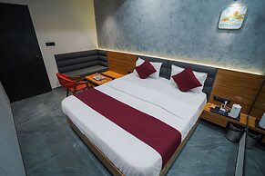 Hotel The Avanta - Gandhinagar