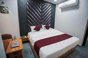 Hotel The Avanta - Gandhinagar