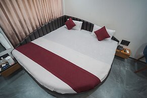 Hotel The Avanta - Gandhinagar