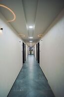 Hotel The Avanta - Gandhinagar