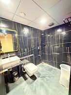 Hotel The Avanta - Gandhinagar
