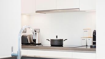 Manzil - Spacious 2BR near Dubai Mall
