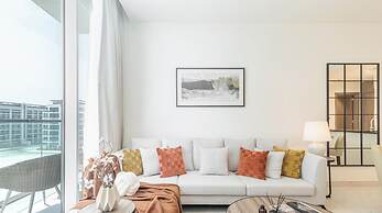 Manzil - Spacious 2BR near Dubai Mall