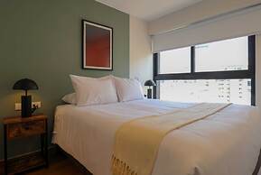 w Ethereal 2BR w Balcony in Miraflores