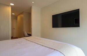 w Ethereal 2BR w Balcony in Miraflores