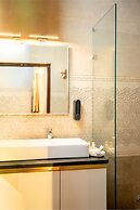 Sunoraa Luxury Hotel And Spa