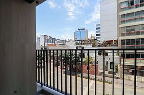 w Tranquil 2BR w Balcony in Miraflores