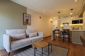 w Tranquil 2BR w Balcony in Miraflores