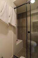 w Marvelous 2BR With Balcony in Miraflores