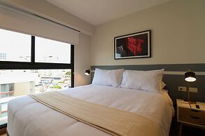 w Luminous 2BR w Balcony in Miraflores