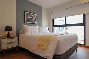 w Luminous 2BR w Balcony in Miraflores