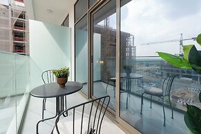 Luxury Studio with Pool - Azizi Vista