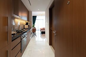 Luxury Studio with Pool - Azizi Vista