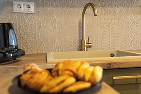 Aurora Suites