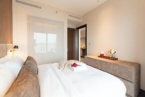 Luxury 1BR High-Floor Retreat