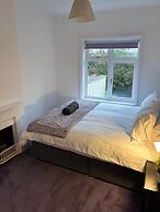 Cozee 2-bed nr New Cross Hospital