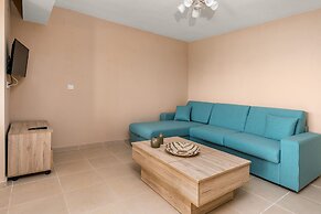 Lakis Residences