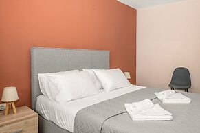 Lakis Residences