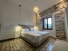 Naxos Suites