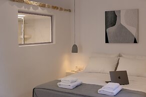 Naxos Suites