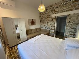 Naxos Suites