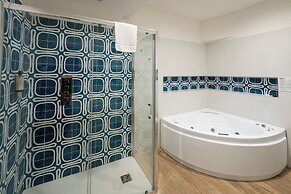 GREROS TOLEDO H. by Clapa Group dislocated hospitality