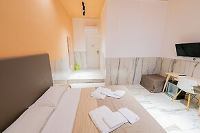 GREROS TOLEDO H. by Clapa Group dislocated hospitality