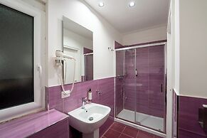 GREROS TOLEDO H. by Clapa Group dislocated hospitality