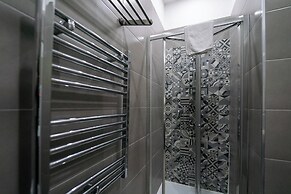 GREROS TOLEDO H. by Clapa Group dislocated hospitality