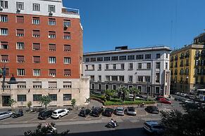 GREROS TOLEDO H. by Clapa Group dislocated hospitality
