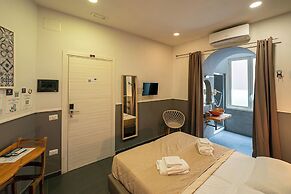 GREROS TOLEDO H. by Clapa Group dislocated hospitality