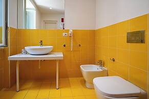 GREROS TOLEDO H. by Clapa Group dislocated hospitality