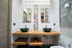 GREROS TOLEDO H. by Clapa Group dislocated hospitality