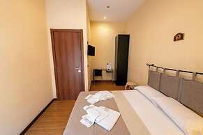 GREROS TOLEDO H. by Clapa Group dislocated hospitality