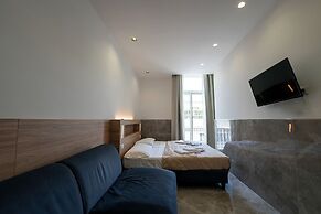 GREROS TOLEDO H. by Clapa Group dislocated hospitality