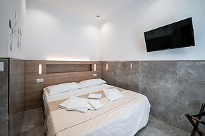 GREROS TOLEDO H. by Clapa Group dislocated hospitality