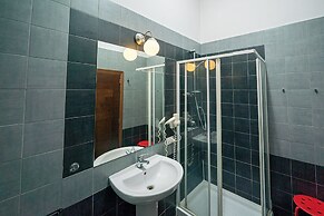 GREROS TOLEDO H. by Clapa Group dislocated hospitality