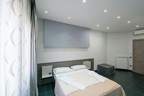 GREROS TOLEDO H. by Clapa Group dislocated hospitality