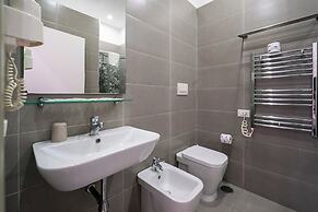 GREROS TOLEDO H. by Clapa Group dislocated hospitality