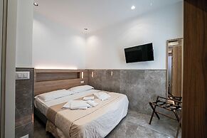 GREROS TOLEDO H. by Clapa Group dislocated hospitality