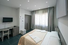 GREROS TOLEDO H. by Clapa Group dislocated hospitality