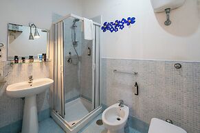 GREROS TOLEDO H. by Clapa Group dislocated hospitality