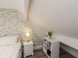1 Castle Terrace