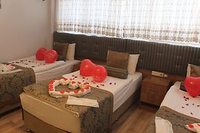 GROSS HOTEL