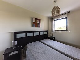 Bright Apartment With Marina Access