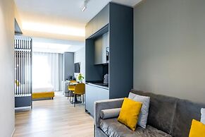 MH SUITES PLEBISCITO
