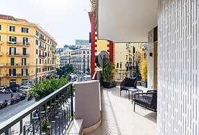 MH SUITES PLEBISCITO