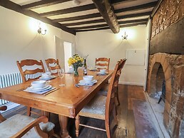 Manor Cottage