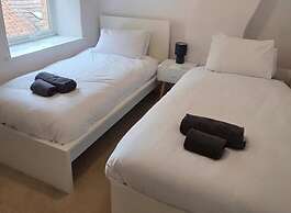 2 Bed Well Equipped For Contractors Pet Friendly