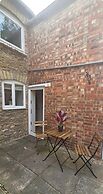 2 Bed Well Equipped For Contractors Pet Friendly